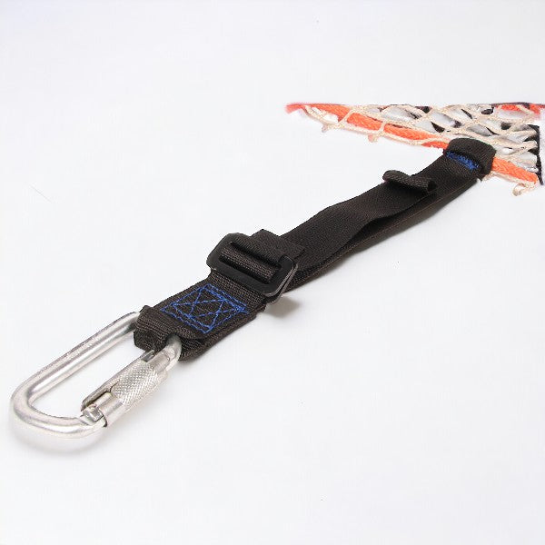 Adjustable webbing strap